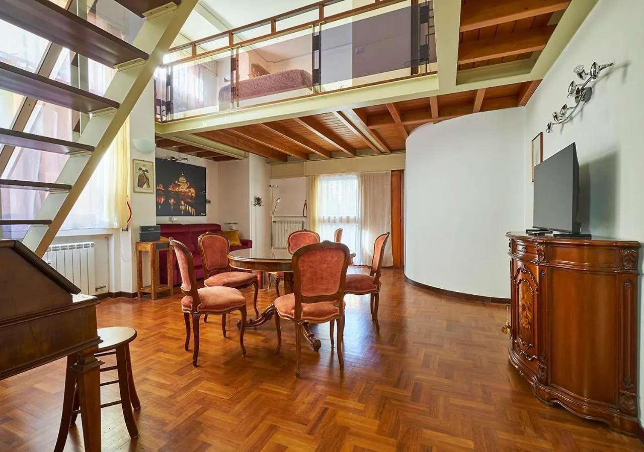 Crimson Guest House Appartement