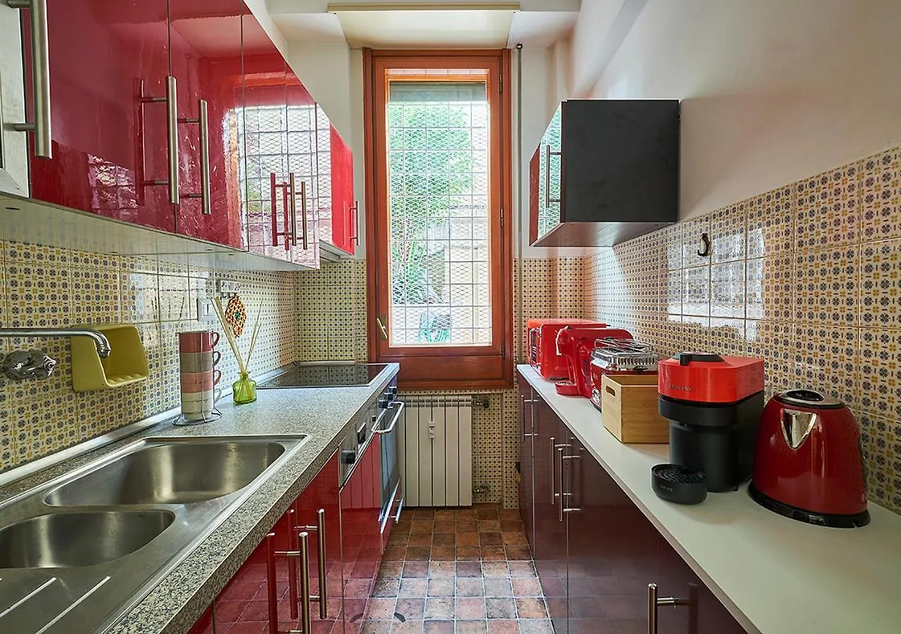Crimson Guest House Rome